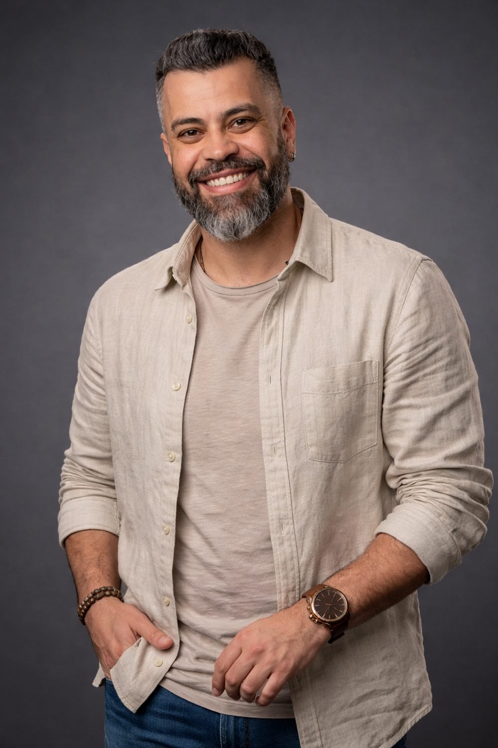 Retrato de Guga Brasa, fundador da Team Brasa