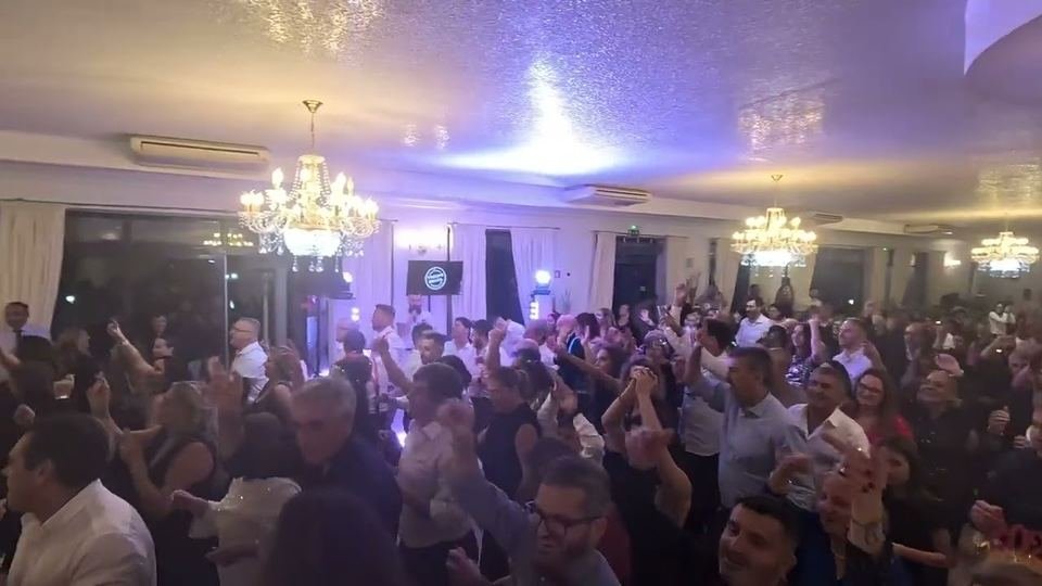 Coreografia de grupo num casamento